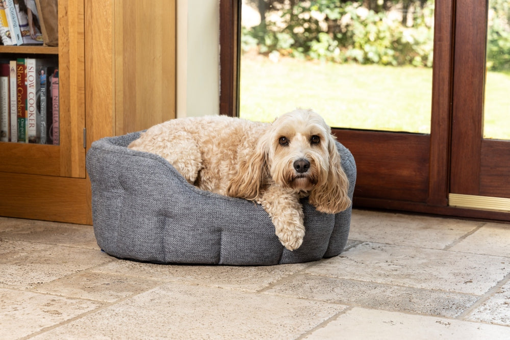 Walksters Highland Fleece Lined Dog Bed in Grey